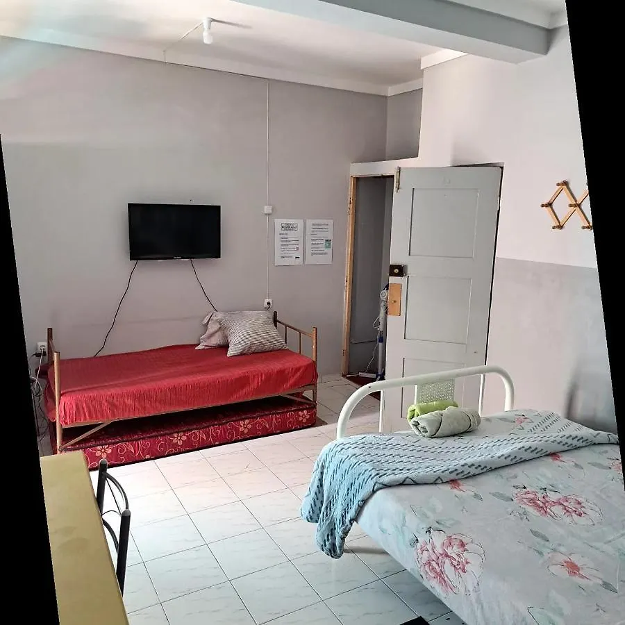 In The Heart Of Praia - Family B&B