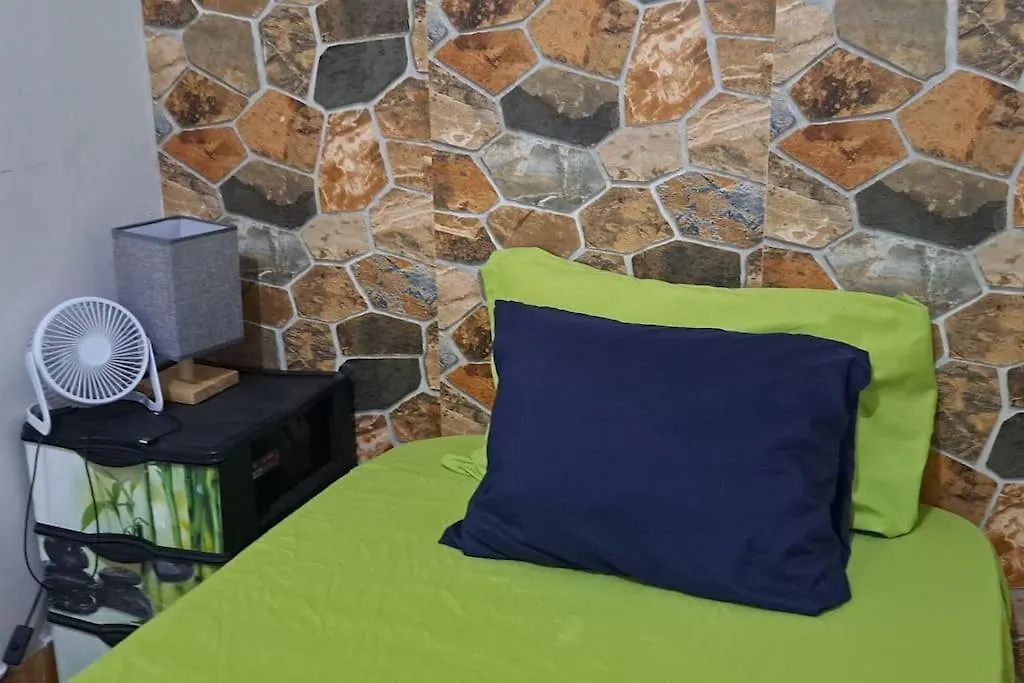Bed & Breakfast In The Heart Of Praia - Family B&B